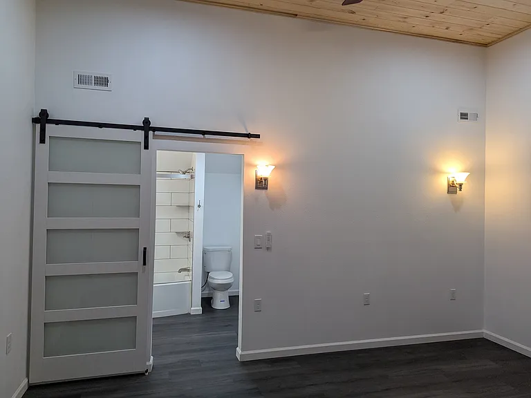 1210 Madison St — Photo 62