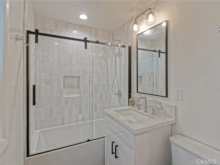 320 Marine Ave — Photo 66