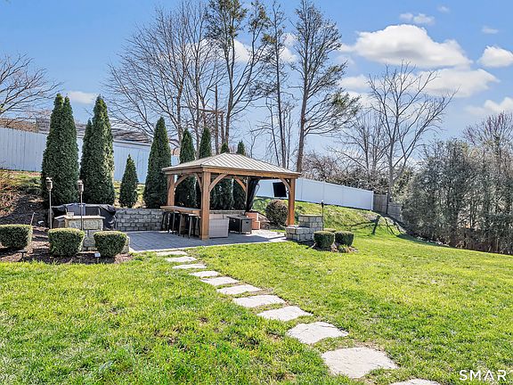 4th image of 155 Blueberry Lane