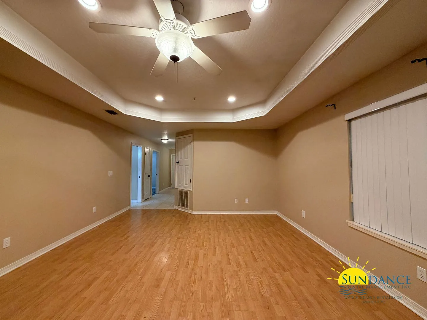 Inviting 3 Bedroom Home in Mary Esther! — Photo 2