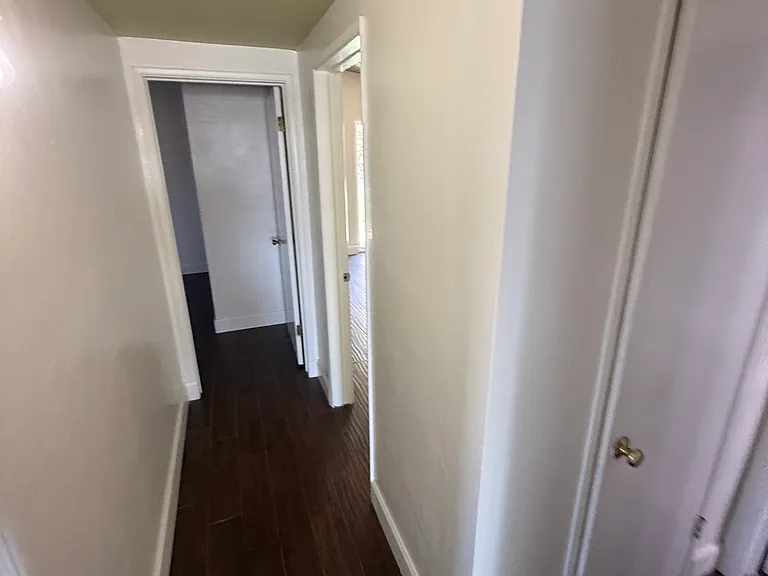 9712 Saint George St — Photo 28