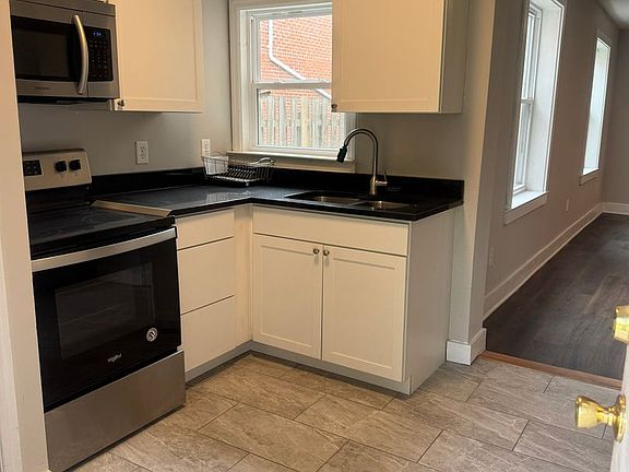 2nd image of 2416 Barton Ave