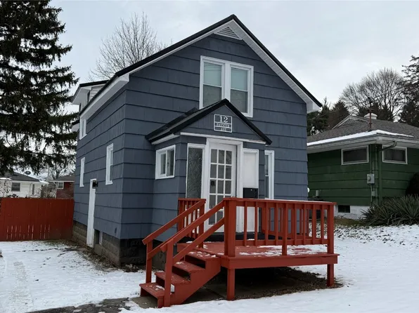 12 Paynter Ave, Endicott, NY 13760