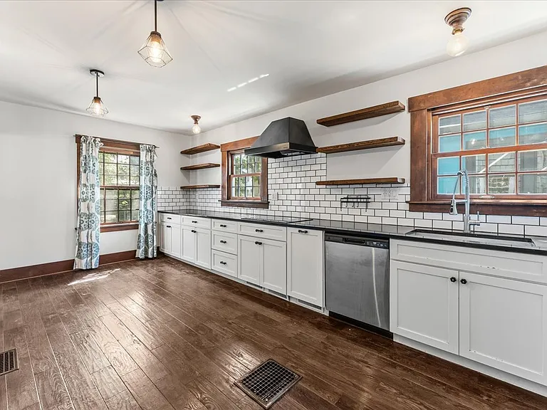 5903 NE Rodney Ave #A — Photo 11