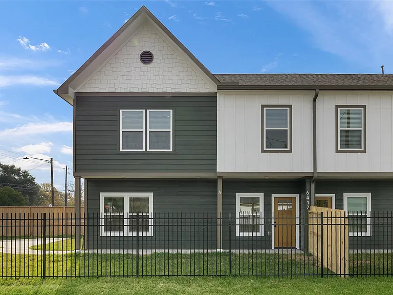 6417 Eastland St — Photo 1