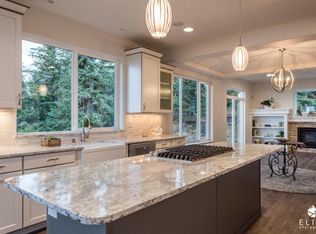 6185 Potter Valley Rd, Anchorage, AK 99516