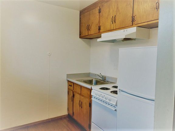4th image of 610 Vera Ave #2
