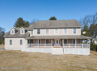 101 Stone Ridge Rd, Dingmans Ferry, PA 18328