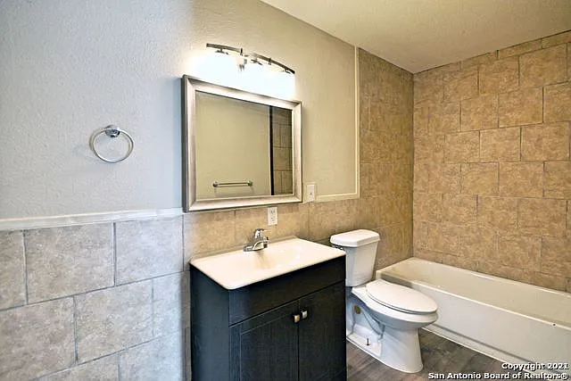 1401 Coco Ln #A — Photo 15