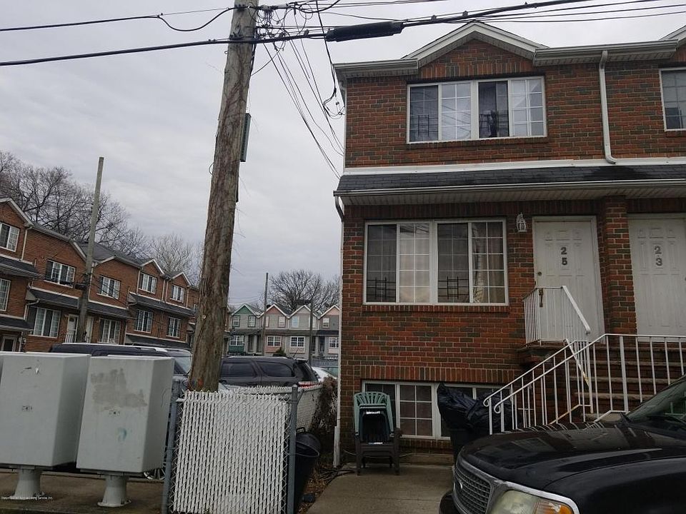 1st image of 25 Harbor Ln