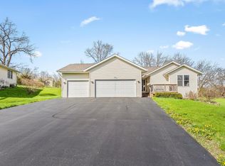 1774 Gainsboro Rd, Davis, IL 61019