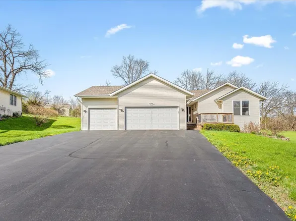 1774 Gainsboro Rd, Davis, IL 61019