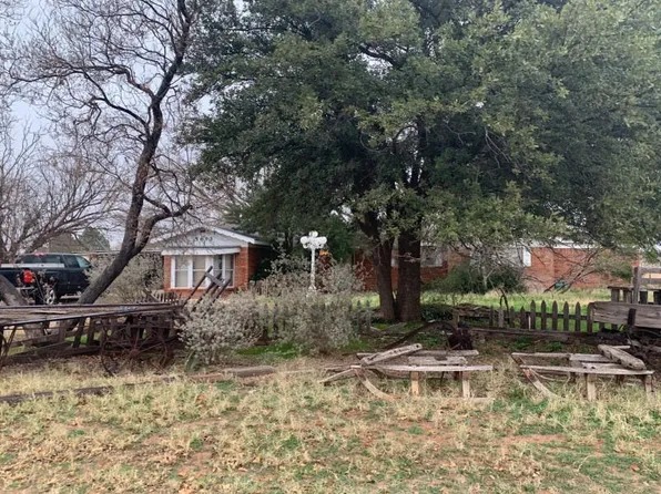 5613 E Midway Rd, Big Spring, TX 79720
