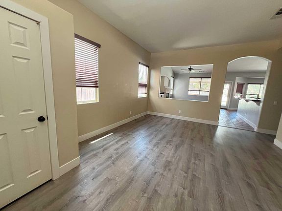 4th image of 28198 Cobbler Ct