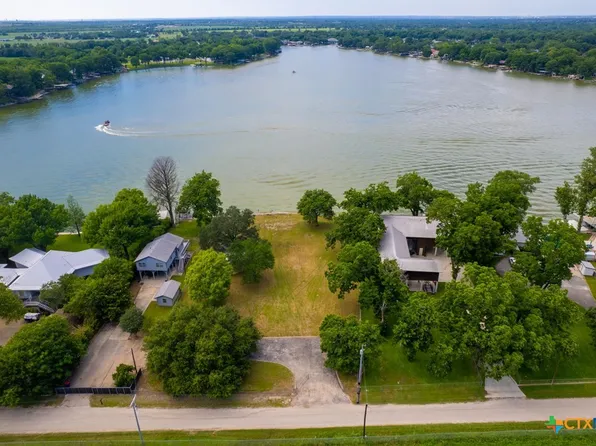 148 Isle Of View Dr, Mc Queeney, TX 78123