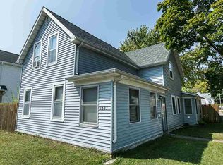 1327 Rhomberg Ave, Dubuque, IA 52001