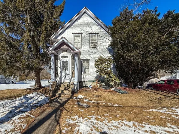 97 West St, Randolph, MA 02368