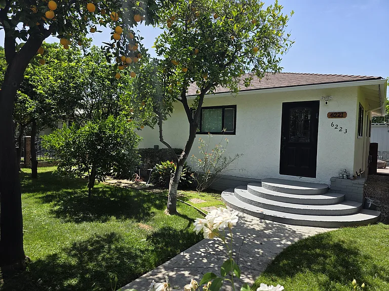 6221 Columbus Ave — Photo 8