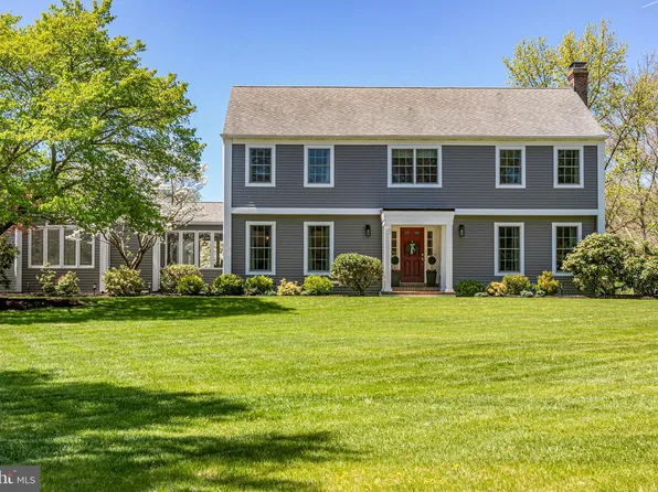 3 Timkak Ln, Pennington, NJ 08534