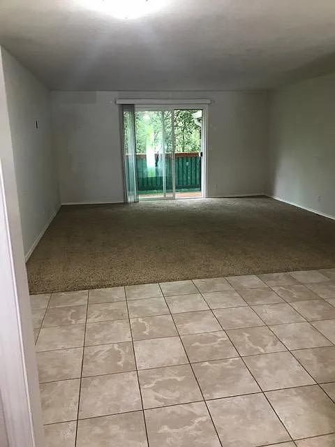 2 bed, 1.5 bath, 1120 sqft, $1,700 — Photo 3