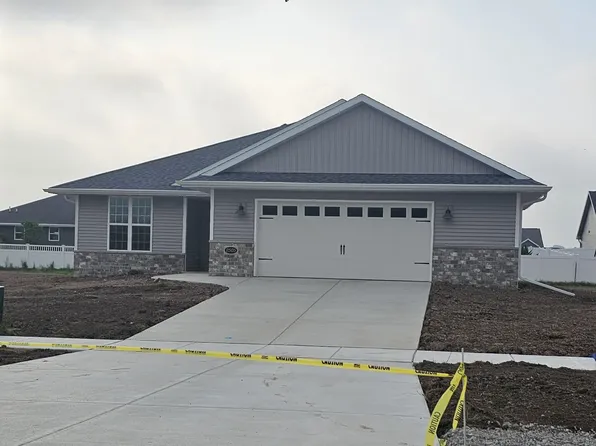 2505 Lawrence Dr, De Pere, WI 54115