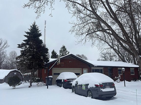 3rd image of 3559 Crestview Rd