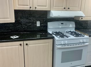 39 Rowntree Ave, Toronto, ON M6N 1R6