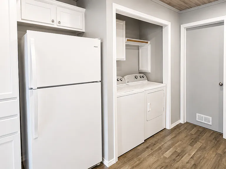218 W Pulaski St — Photo 5