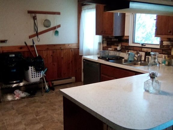 2nd image of 720 Michigan Ave #1