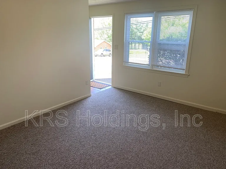 425 Mill St — Photo 13