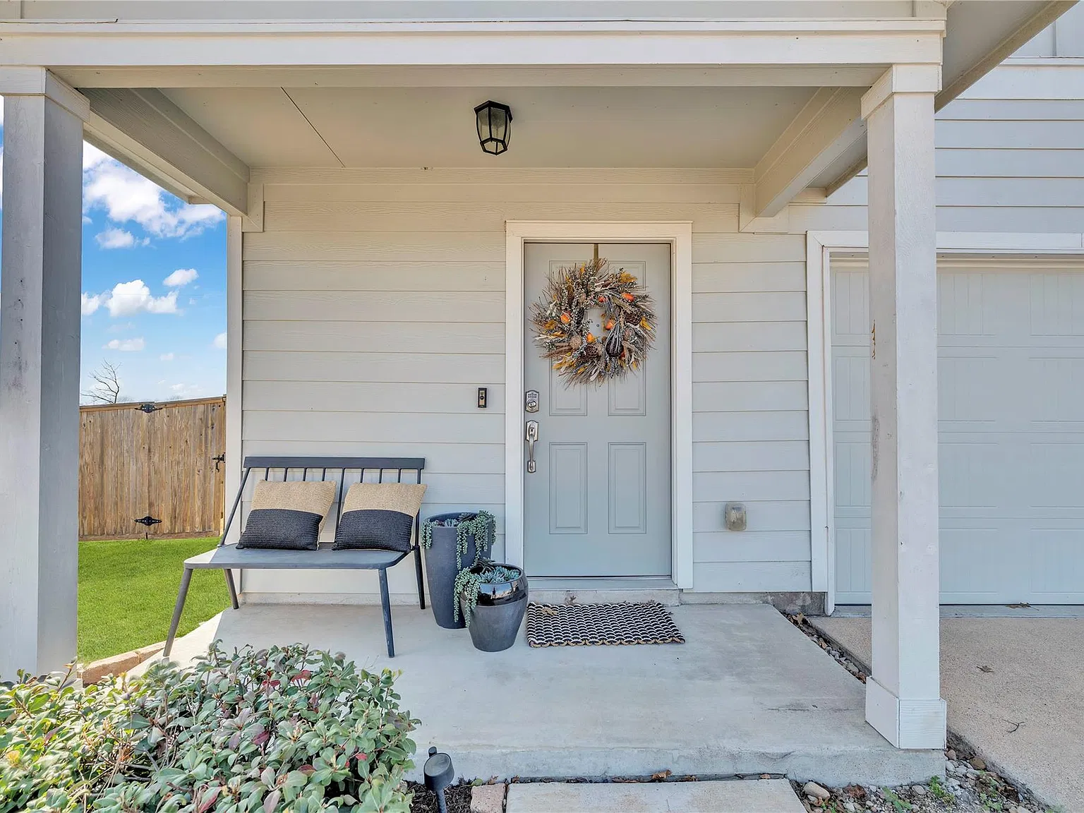 4 bed, 2.5 bath, 1983 sqft, $1,750 — Photo 3