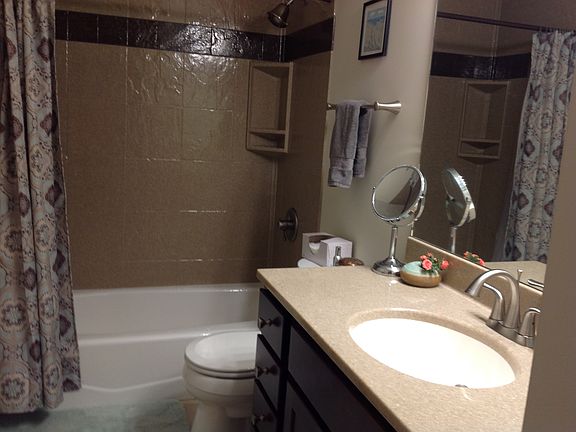Main floor bathroom