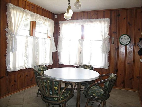 4th image of 9501 Deer Trail Dr