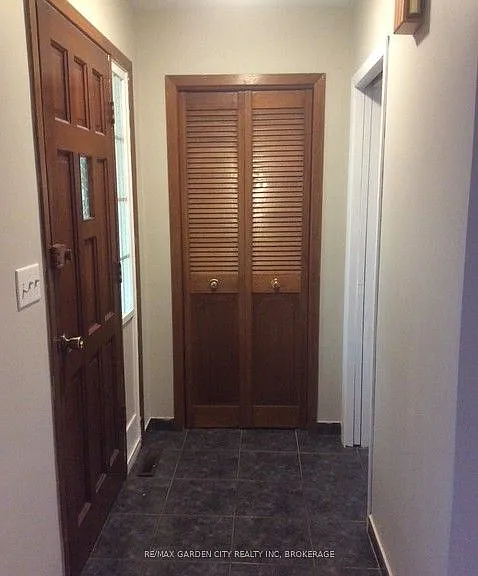 43 Dunvegan Rd #UPPER — Photo 3