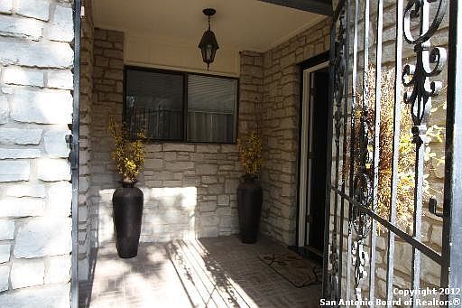 4th image of 13006 Country Ledge