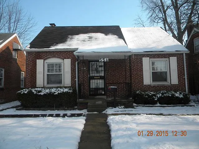556 Butler Ave photo 1