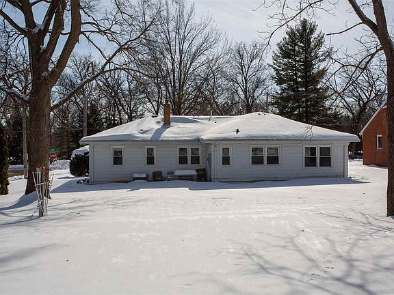 3rd image of 2726 Rainbow Dr