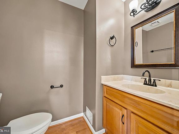 3rd image of 8002 Tanworth Ct