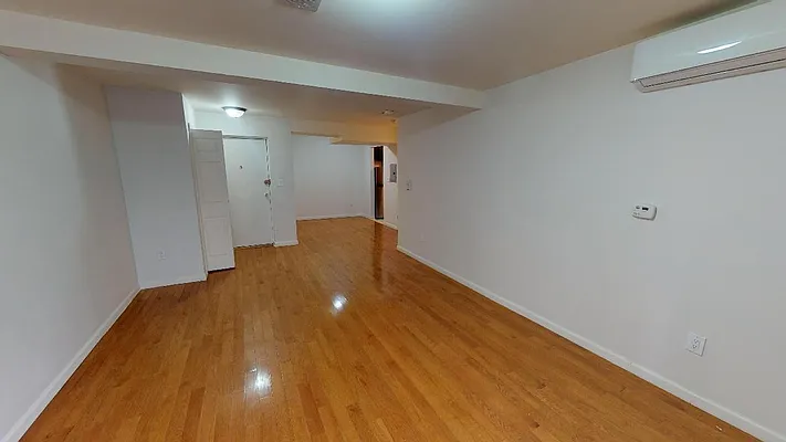 Rented by Metro Garden Realty NYC | media 43