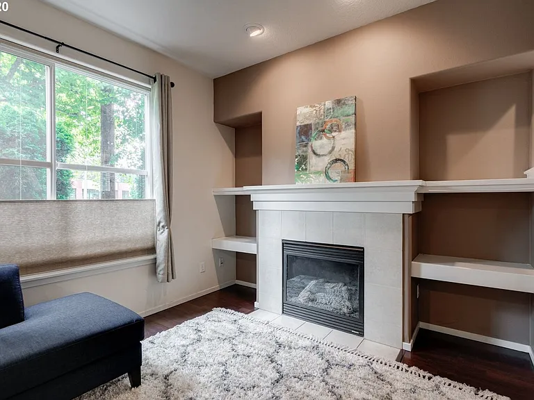 2232 NE Redelfs Way — Photo 11