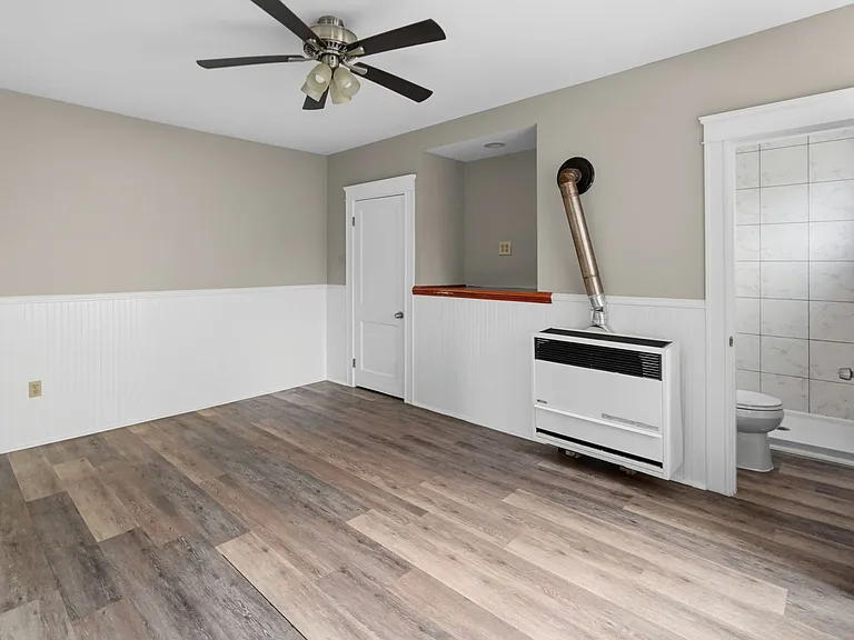425 Wood Ave #427 — Photo 4