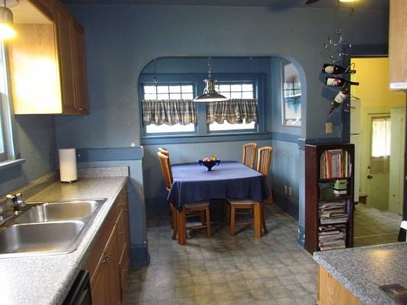 Bright Kitchen