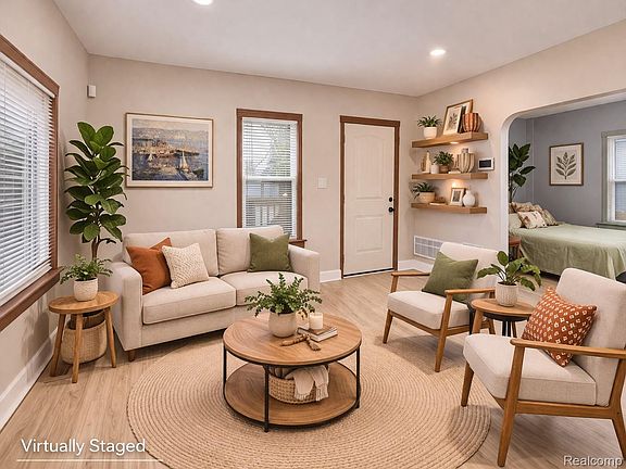 4th image of 12617 Filbert St