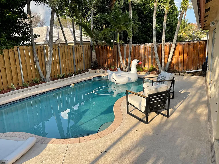 15453 SW 139th St — Photo 48