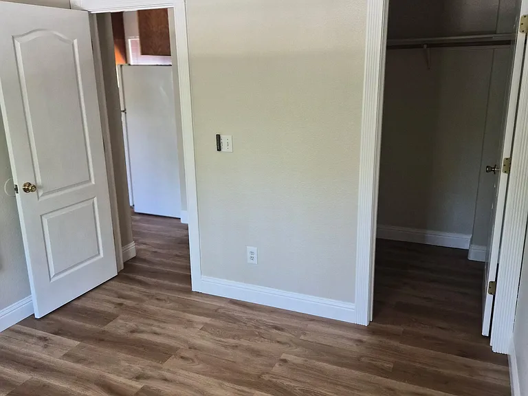 801 Linden St — Photo 8