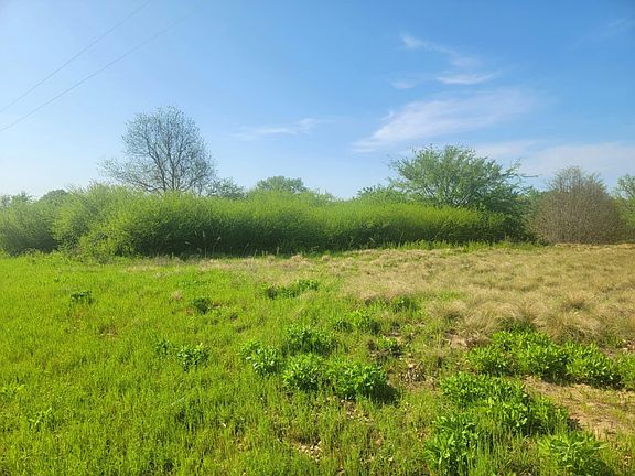 4th image of 1821 County Road 1570