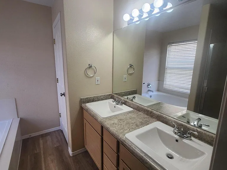 4220 Packaway Rd NW — Photo 7