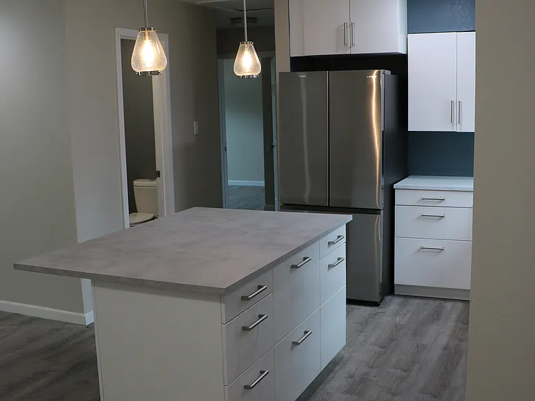 321 Elmwood Dr — Photo 4