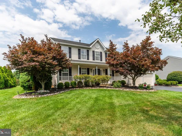 24 Amberfield Rd, Robbinsville, NJ 08691