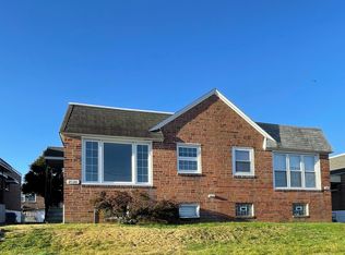 2120 Afton St, Philadelphia, PA 19152